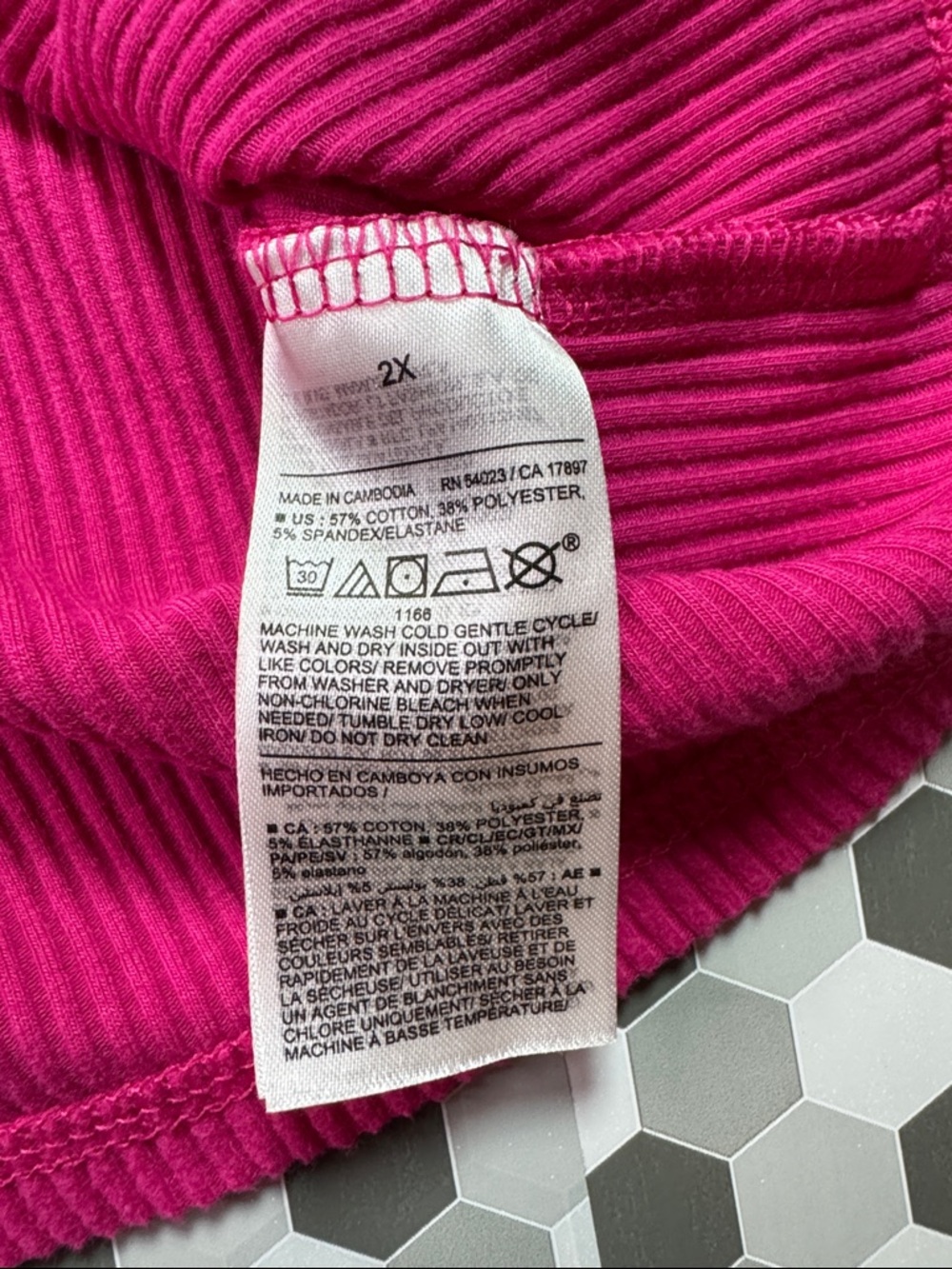 Old Navy Fuchsia Ribbed Crewneck Top - Picture 4 of 5